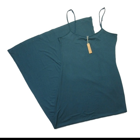 ISO SKIMS CYPRESS OR TEAL SOFT LOUNGE SLIP DRESS - Picture 5 of 6